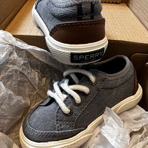 *Sperry* Toddler boat shoes NWOT